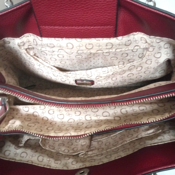 Guess Los Angeles Women's Shoulder Metal Strap Purse - Picture 10 of 14